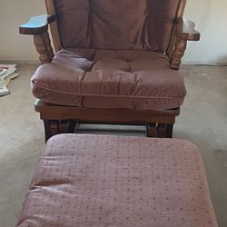 Rocking chair with ottoman