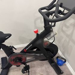 Peloton Original Bike – Practically New, Must Go