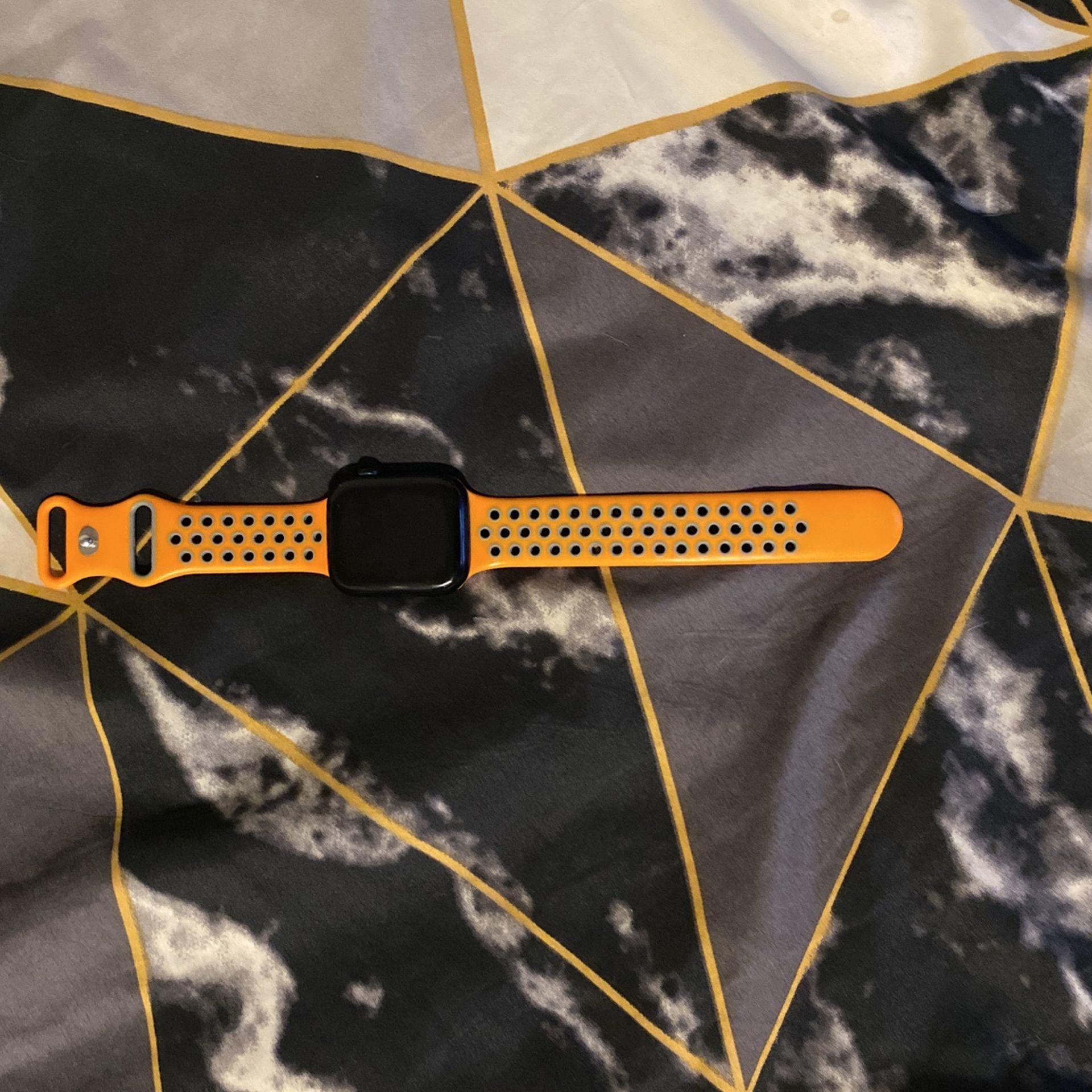 Apple Watch Series 8