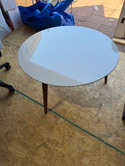 Round White Dining Table with Wood Legs