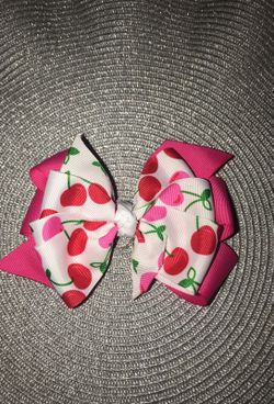 Cherry with knot $7