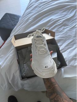 SIZE 41 BRAND NEW NEVER WORN