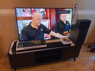 50” Samsung 4K Smart LED TV + Samsung Soundbar & Wireless Subwoofer & Speakers + Brand New Slim Fixed Wall Mount