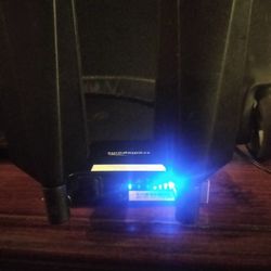 Cradlepoint Technology Broadband Router