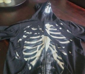 Skull Halloween Hoodie Size Medium