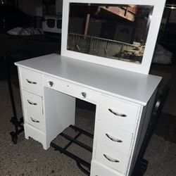 Diamond Studded Vanity White NEW Condition $500 or Best offer