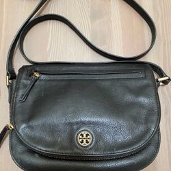 Tory Burch Black Leather Brody Saddlebag Crossbody Handbag