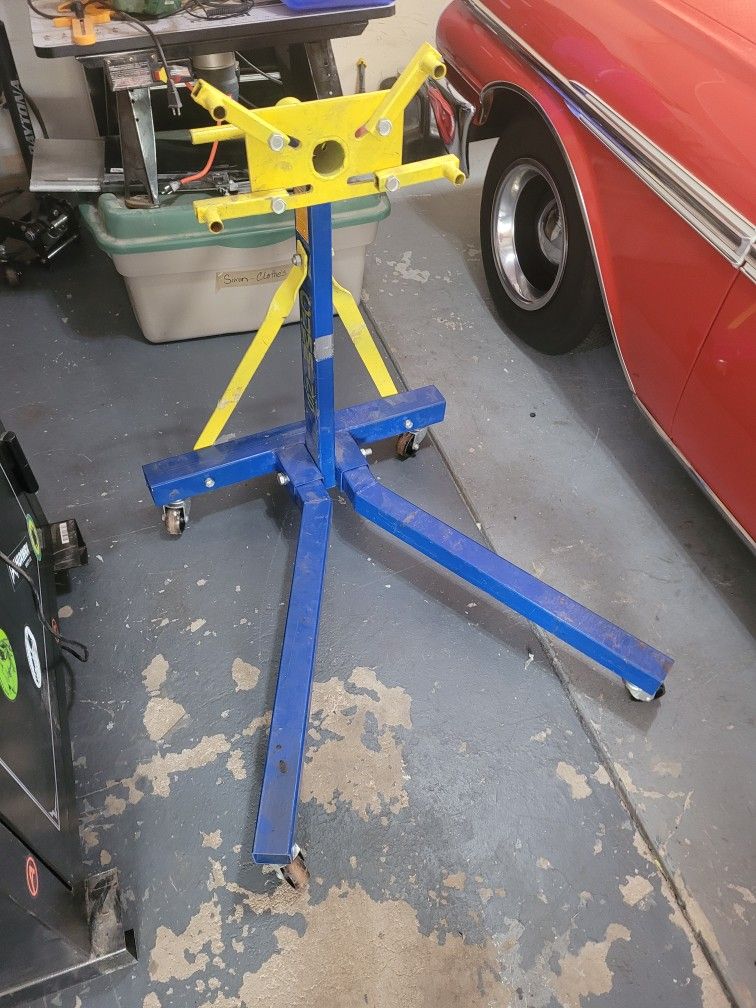 1250 Lb Capacity Engine Stand In Good Condition