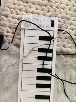 Folding piano