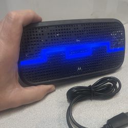 Motorola SOL REPUBLIC DECK Bluetooth speaker  