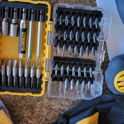 Brand New Dewalt Package Deal! Drill, Charger,2 Batteries And Drill Bit Set!