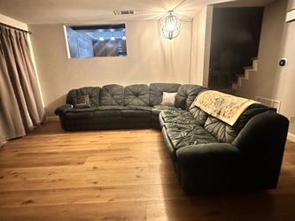 Sectional couch with recliners