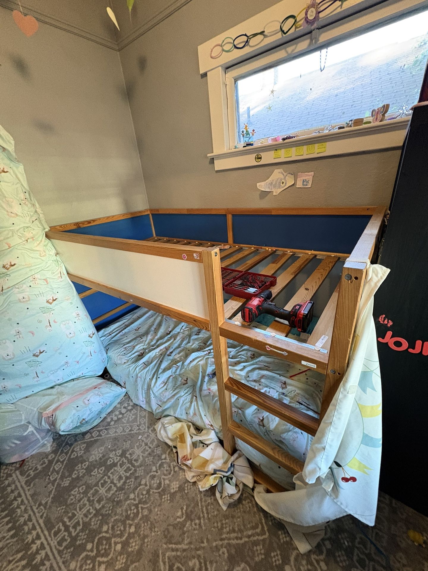 Free. Bunk Bed