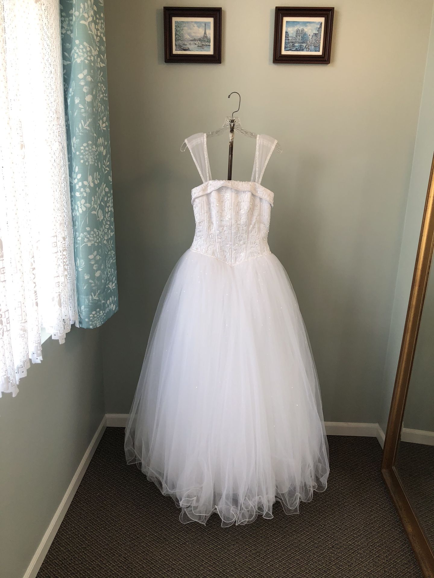 David’s Bridal wedding dress size 6