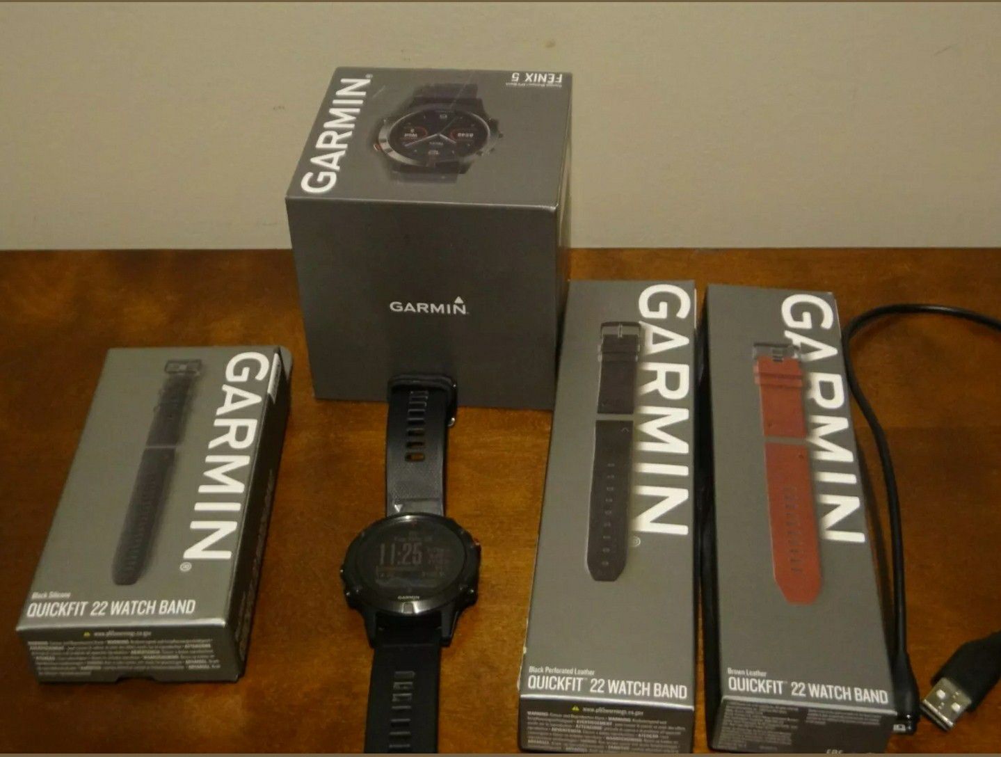 Garmin Fenix 5 Running GPS smart watch bundle