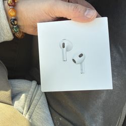 Apple AirPods 3rd Gen – Excellent Condition – Fully Tested – Great Deal 