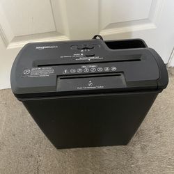 Paper Shredder / CD Destroyer
