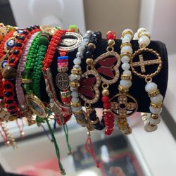 Bracelet $4 Each