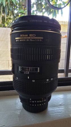 Nikon AF-S Zoom-NIKKOR 28-70mm f/2.8D IF-ED