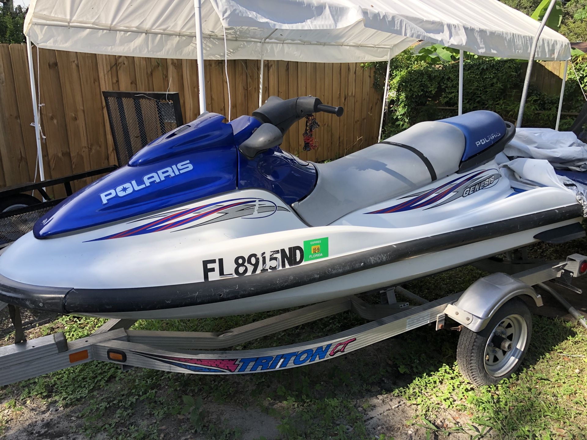 2001 Polaris genesis 1200 Low hours....