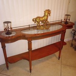 ENTRYWAY / CONSOLE HALL TABLE.        ANTIQUE.   