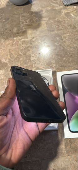 Black iPhone 14