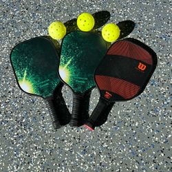 Pickleball Paddles 