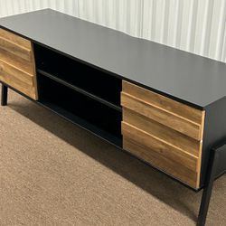 ❗️FREE DELIVERY❗️57inch Tv Stand Console Media Entertainment Black and Wood + Storage and Push Doors