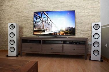 KEF Q700 Front speakers. Hi End Bi-wire / Bi-amp. Like New Condition.
