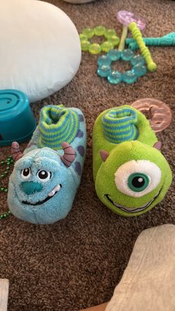 Monsters inc slippers size 7/8