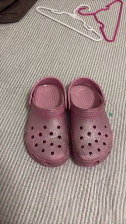 Girl’s Classic Crocs Size 3