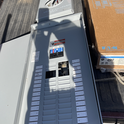 USED 200amp PON Loadcenter