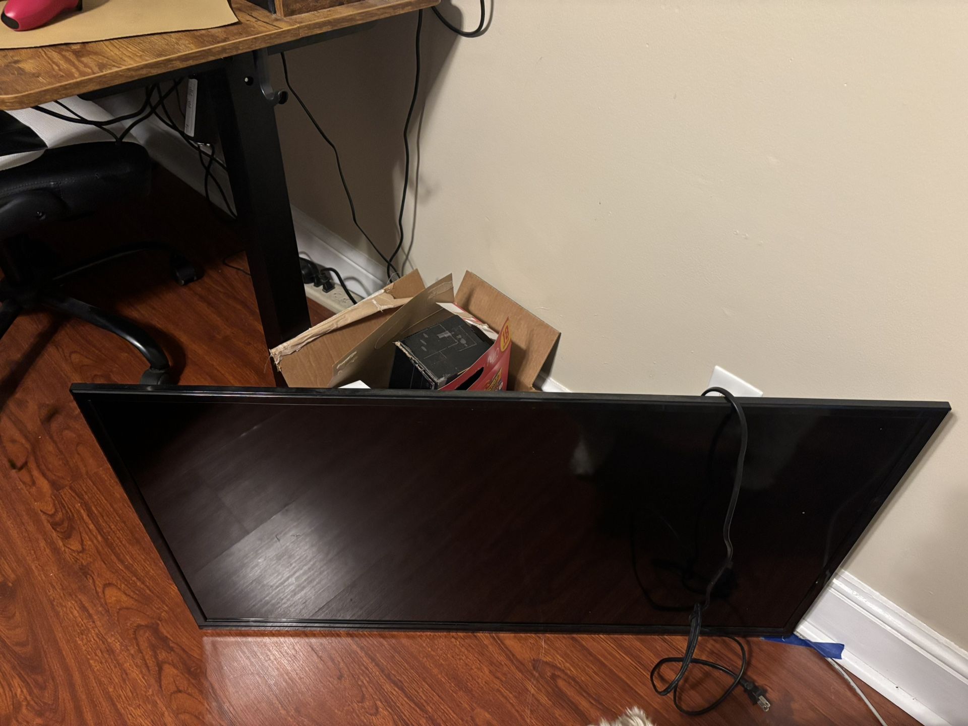 32” Hisense Tv Non Smart