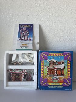 Lemax Santa's Wonderland  Santa's Nook Lighted Building