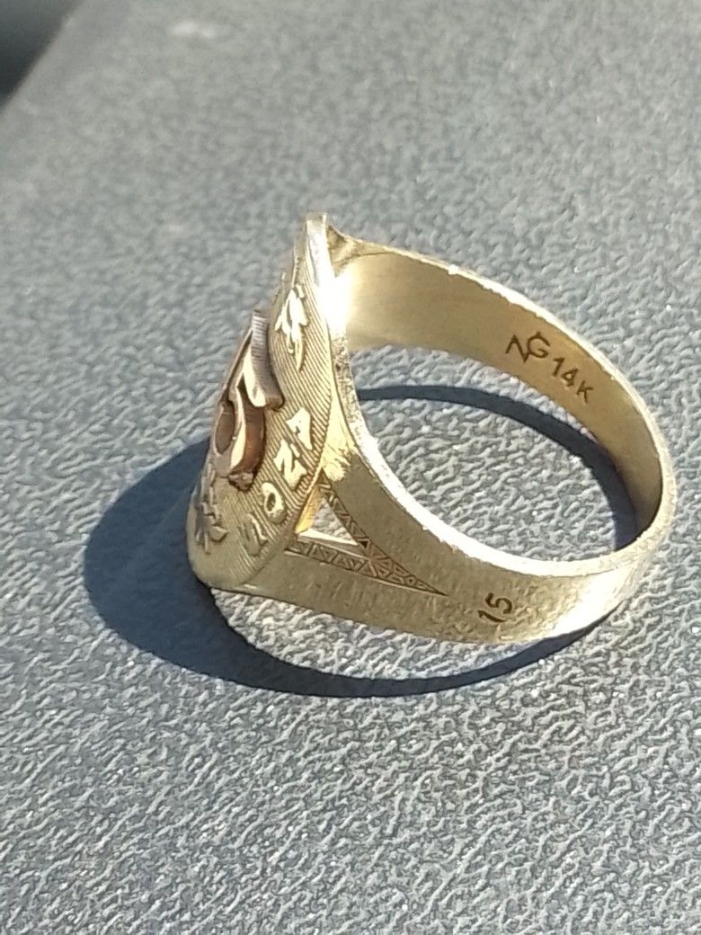 14k Yellow Gold Ring