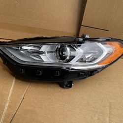 For 2017 2018 2019 Ford Fusion Headlight Halogen With LED DRL Driver Passenger Available