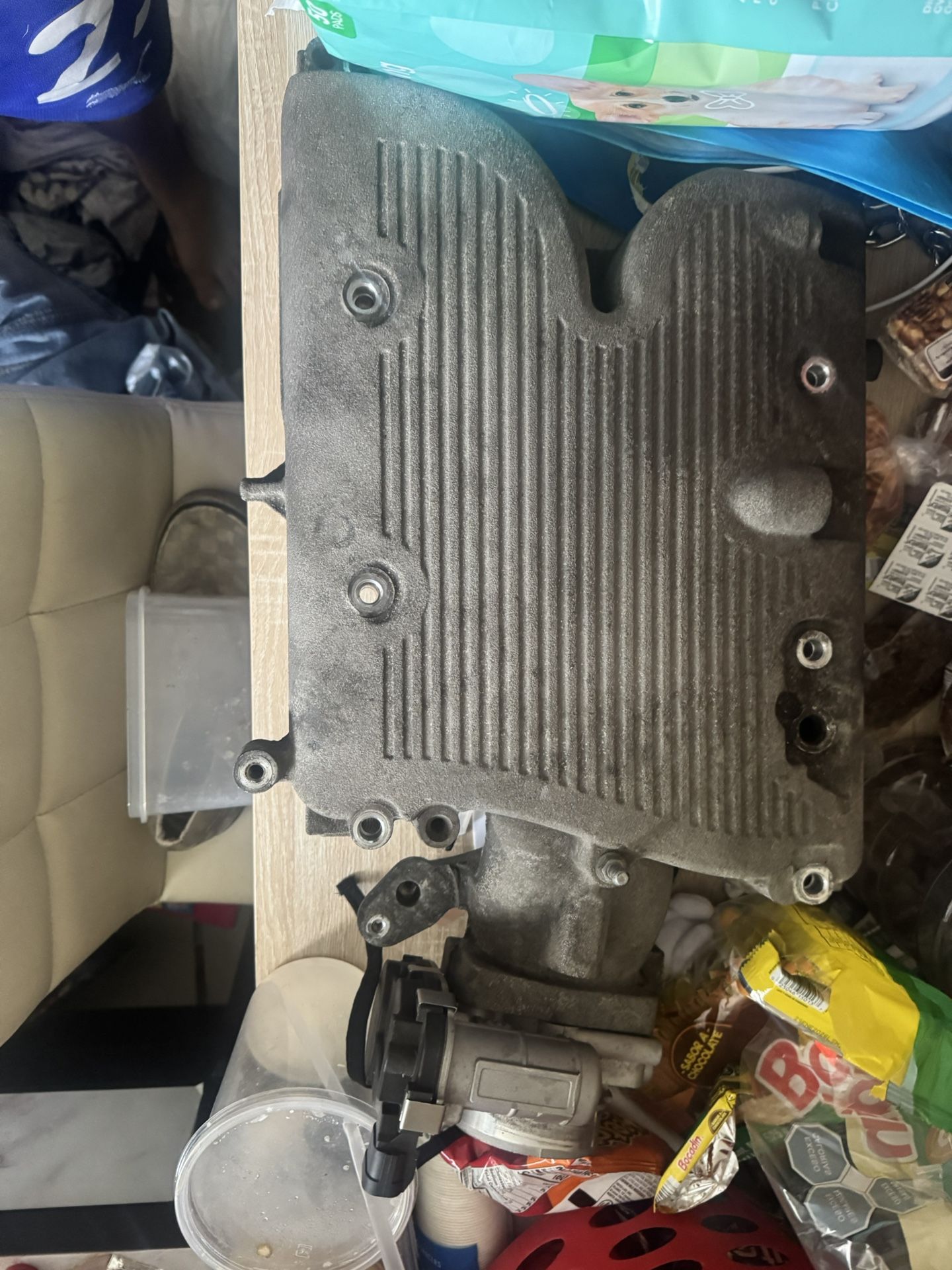 Chevy 3.5L V6 Upper Intake And Throttle Body
