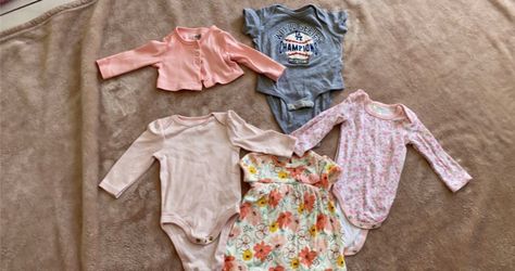 BABY GIRL CLOTHES 0-3M