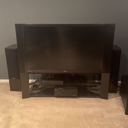 Hitachi TV and TV stand