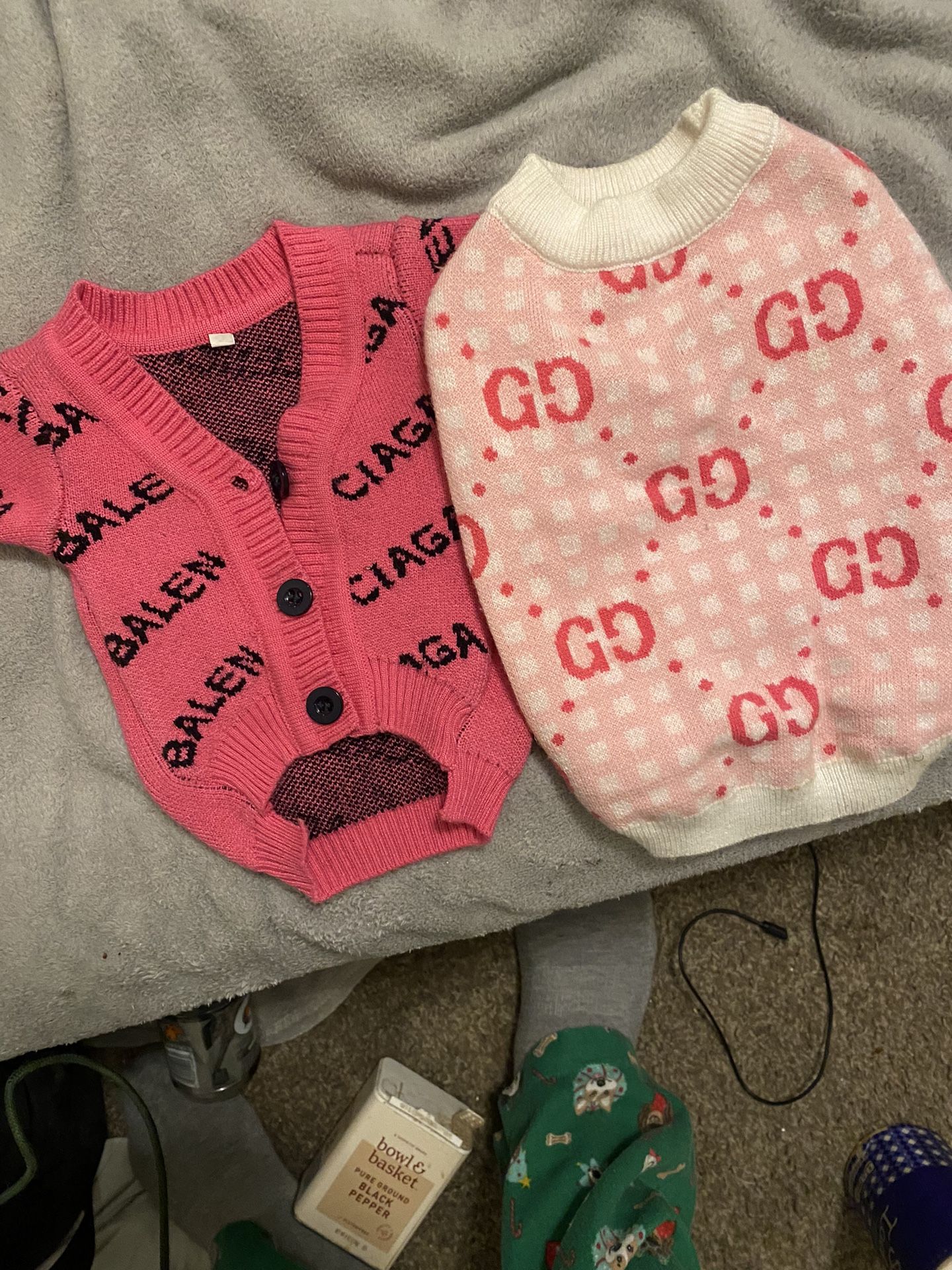 Small Dog Sweaters & Small Dog Shoulder Bag