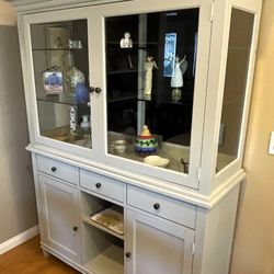 China Caninet Bassett Studio B