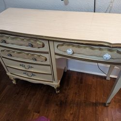 Small Desk/Vanity 