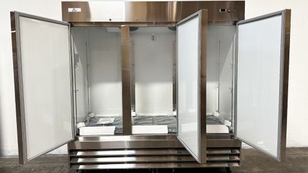 NSF Stainless Steel Reach-In Commercial 3 door freezer CFD-3FF