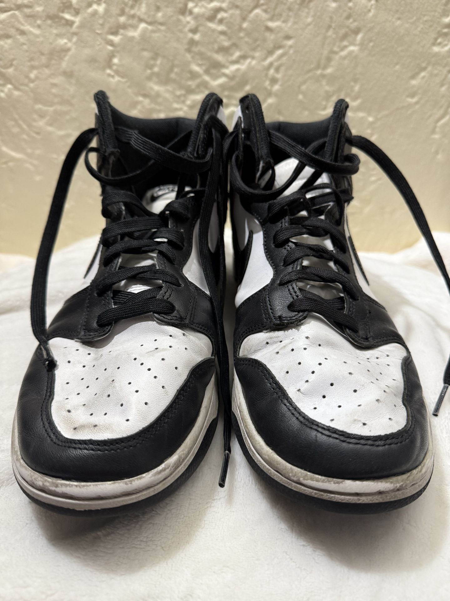 Jordan 1s Black And White