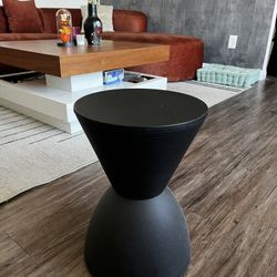 Modern Black Side/end Table w/ Storage 