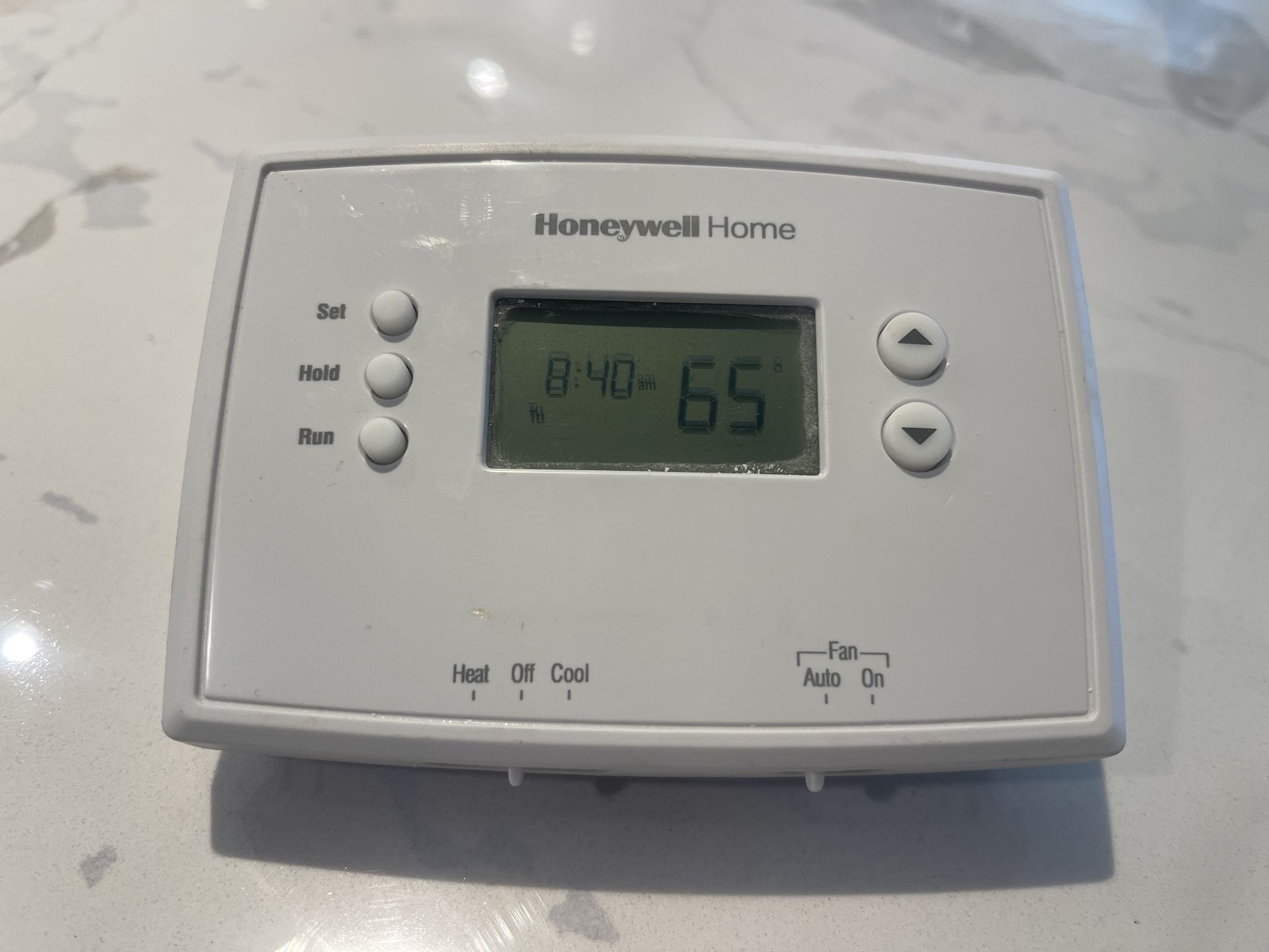 5-2 Day Programmable Thermostat with Digital Backlit Display