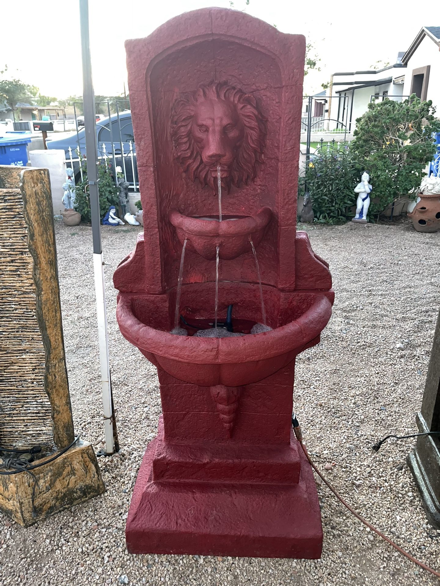 Lion Face 2-piece Fiberglass Water Fountain w/ Working Pump