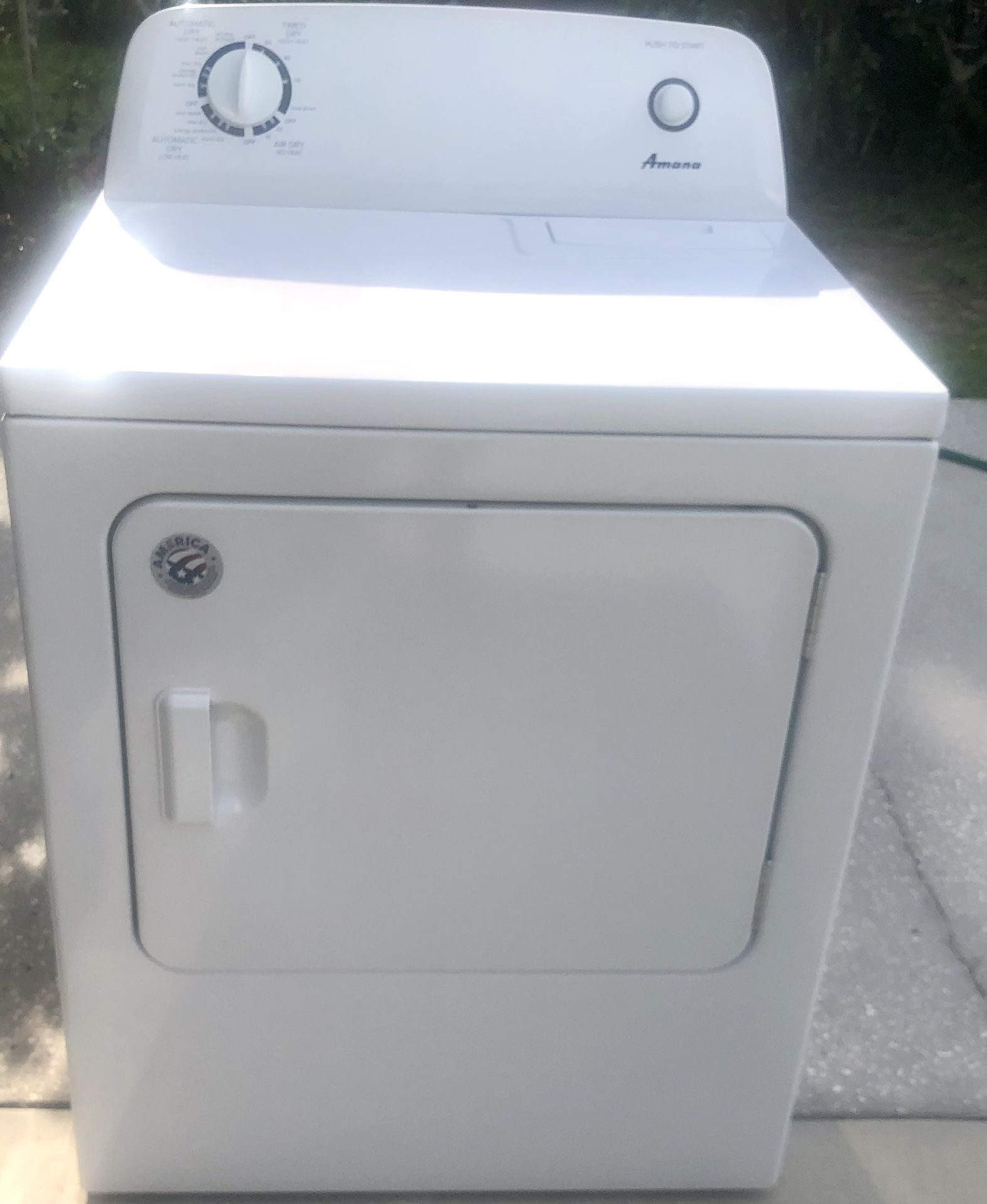 Electric Amana Dryer - Excellent Working Condition. Like NEW!