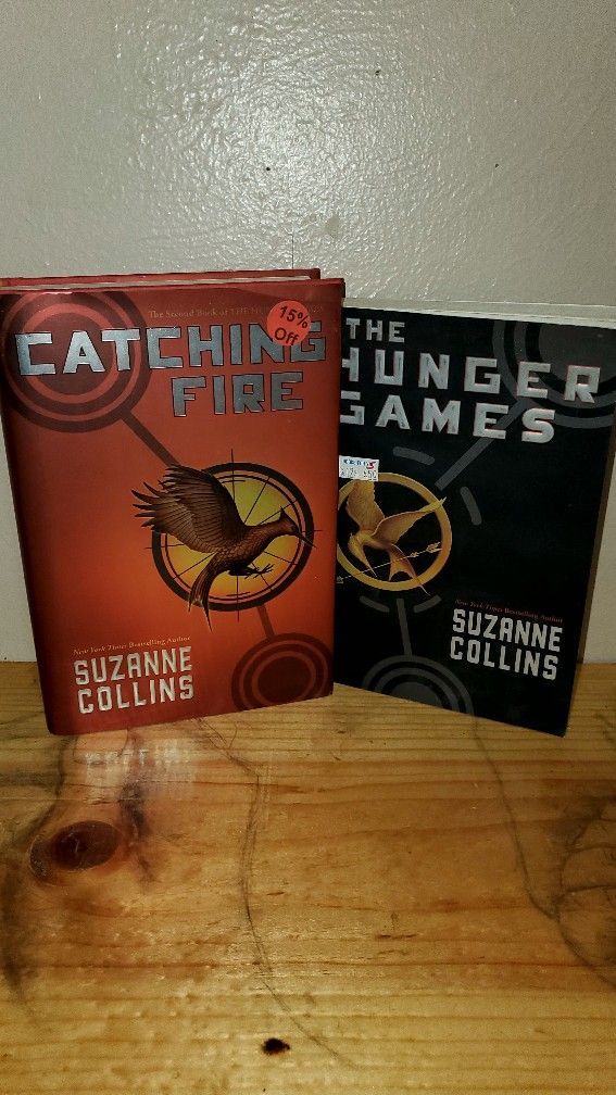 The Hunger Games And Catching Fire Book Collection! Nice Condition!