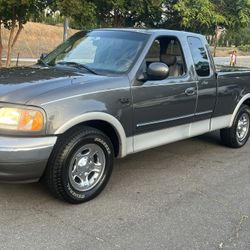 2002 Fi50 X Cab Lariat Show Room Condition Leather V8 5.4 Mint   